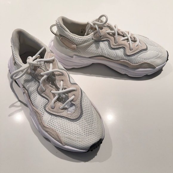 Adidas Ozweego Sneakers - Picture 1 of 4